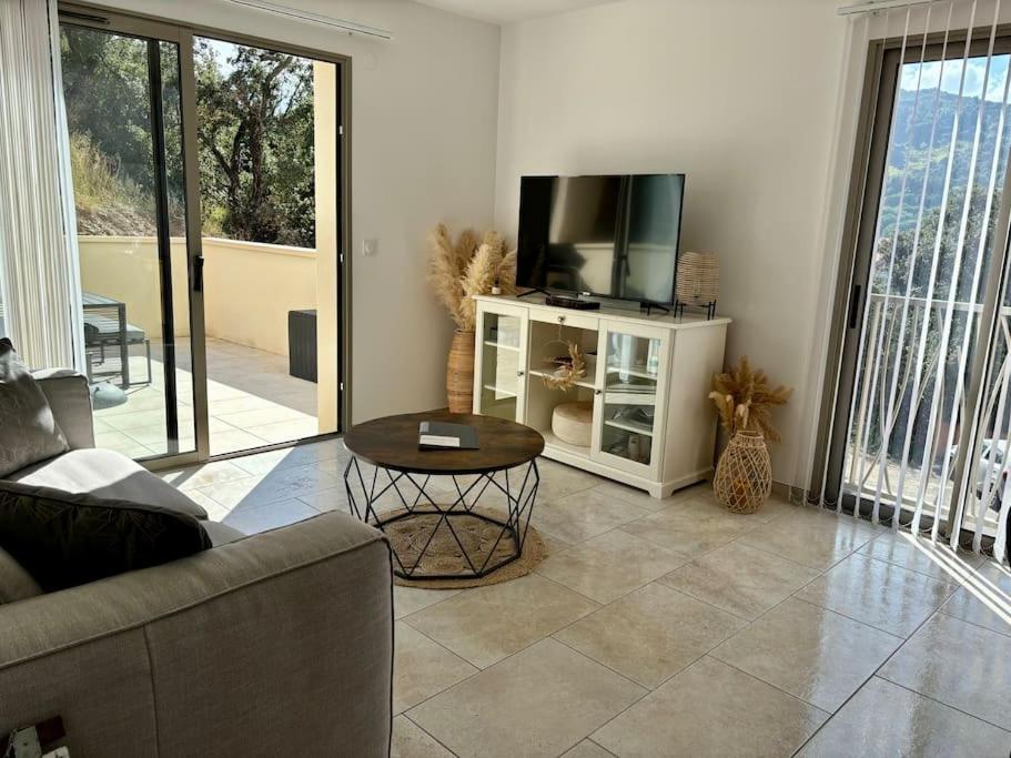 L'encantada 4 Personnes Apartment *
